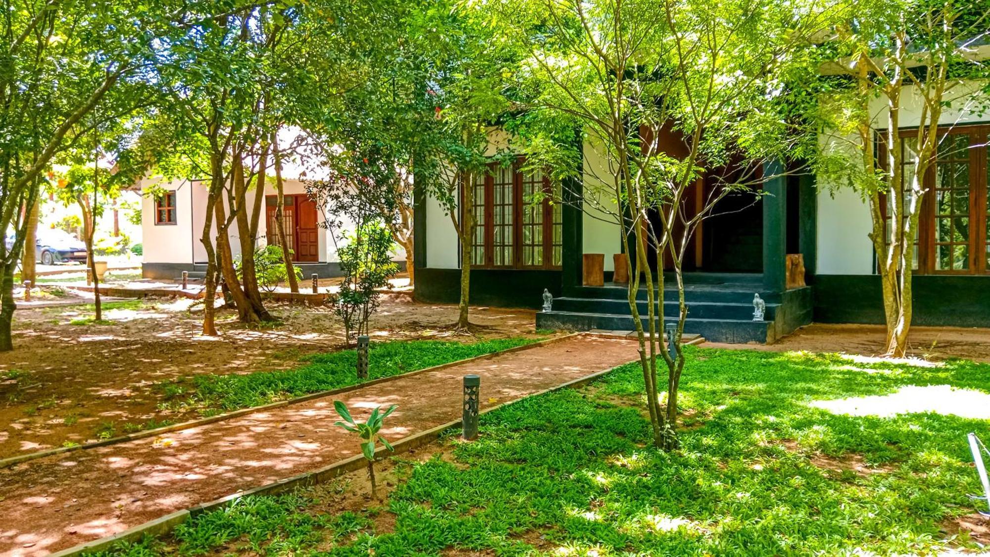 Ceylon Amigos Eco Resort Sigiriya Exterior foto